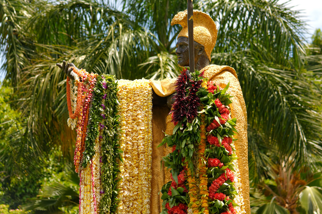 Image of King Kamehameha adorned in leis